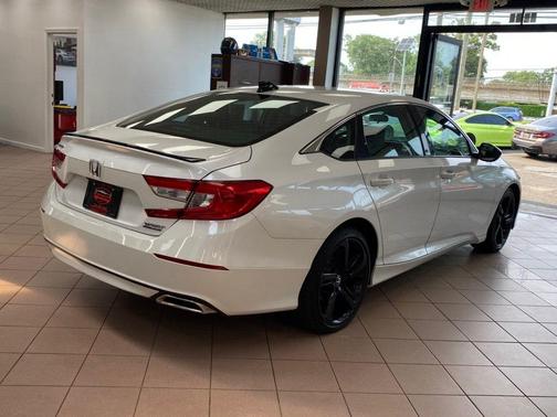 Platinum White Pearl 2021 Honda Accord Sport SE 1.5T