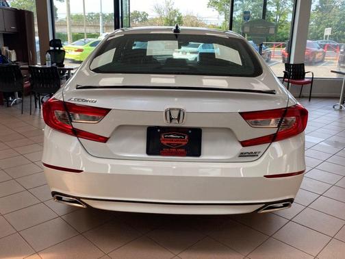 Platinum White Pearl 2021 Honda Accord Sport SE 1.5T