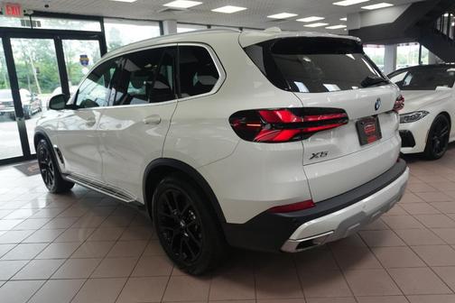 Black 2026 BMW X5 xDrive40i Sports Activity Vehicle