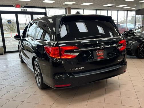 2023 Honda Odyssey Touring Auto