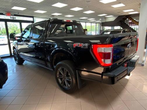 Agate Black Metallic 2023 Ford F-150 Lariat