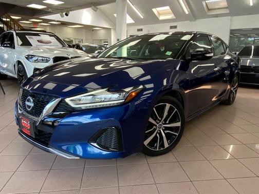Deep Blue Pearl 2023 Nissan Maxima SL Sedan