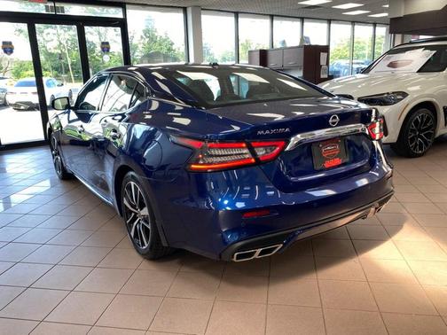 Deep Blue Pearl 2023 Nissan Maxima SL Sedan