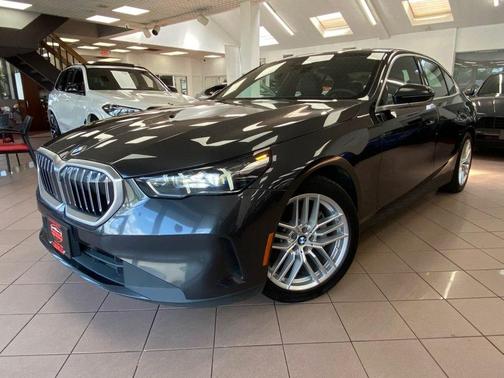 Dark Graphite Metallic 2024 BMW 530 530i xDrive Sedan