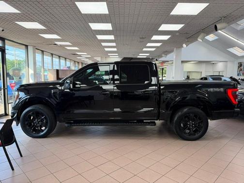 Agate Black Metallic 2023 Ford F-150 Lariat