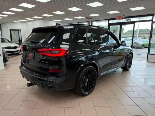 Black Sapphire Metallic 2022 BMW X5 xDrive40i Sports Activity Vehicle