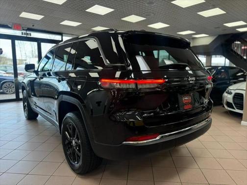 2023 Jeep Grand Cherokee Limited X
