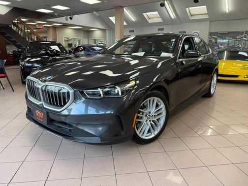 Dark Graphite Metallic 2024 BMW 530 530i xDrive Sedan