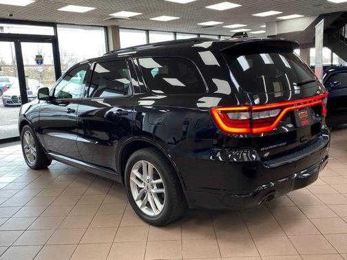 DB Black Clearcoat 2024 Dodge Durango R/T Plus AWD