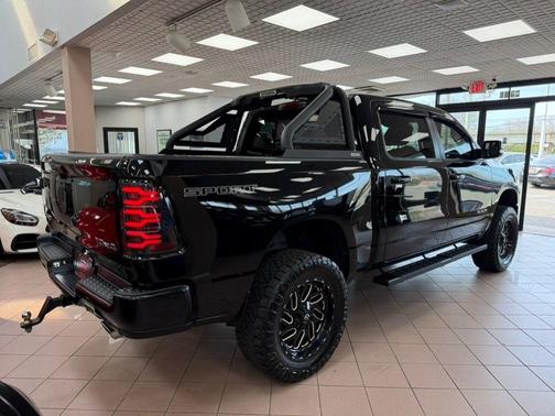 Diamond Black Crystal Pearlcoat 2021 RAM 1500 Big Horn/Lone Star