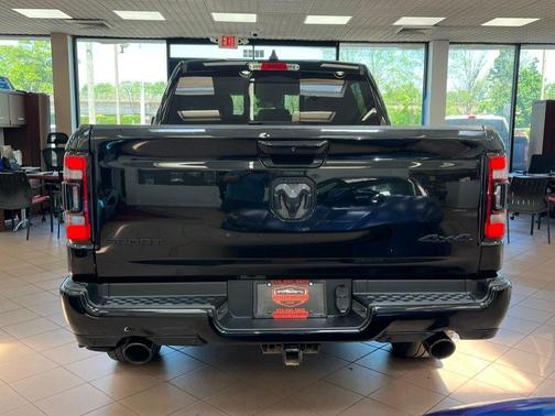 Diamond Black Crystal Pearlcoat 2022 RAM 1500 Rebel
