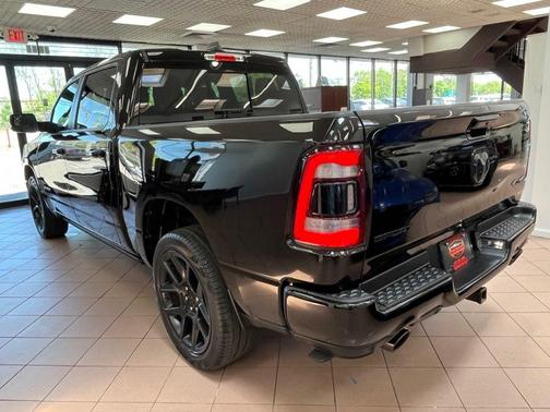Diamond Black Crystal Pearlcoat 2022 RAM 1500 Rebel