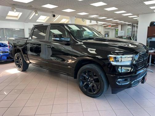 Diamond Black Crystal Pearlcoat 2022 RAM 1500 Rebel