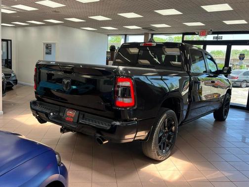 Diamond Black Crystal Pearlcoat 2022 RAM 1500 Rebel
