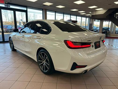 2022 BMW 330 330i xDrive Sedan North America