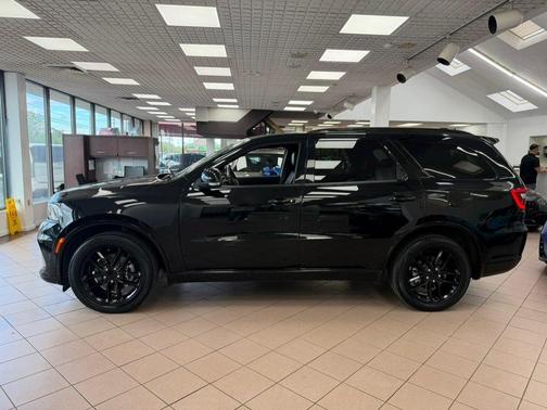 DB Black Clearcoat 2024 Dodge Durango GT Plus