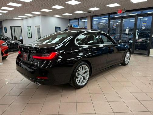 2025 BMW 330 330i xDrive Sedan