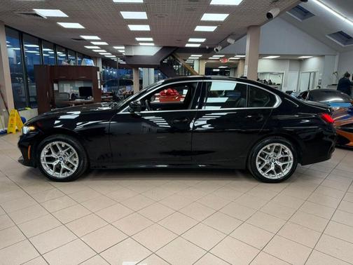 2025 BMW 330 330i xDrive Sedan