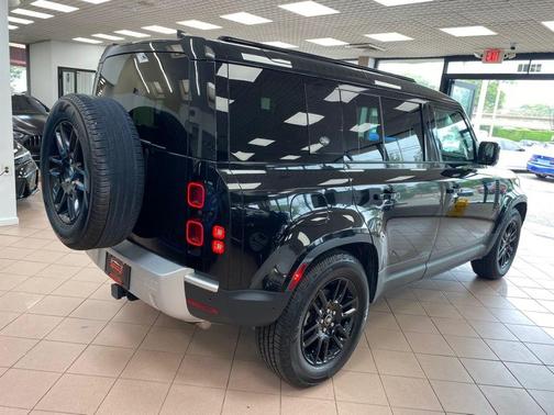 Santorini Black Metallic 2024 Land Rover Defender 110 P300 S