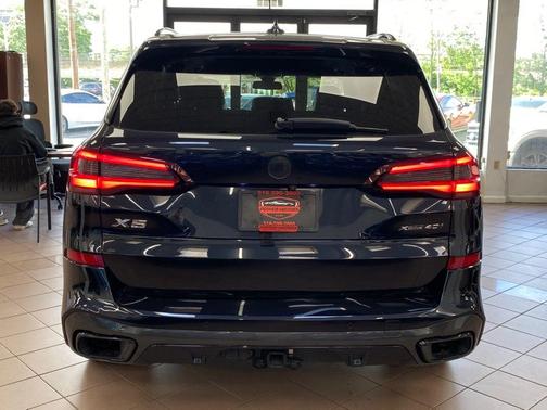 Carbon Black Metallic 2022 BMW X5 xDrive40i Sports Activity Vehicle