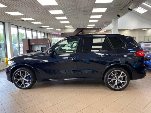 Carbon Black Metallic 2022 BMW X5 xDrive40i Sports Activity Vehicle