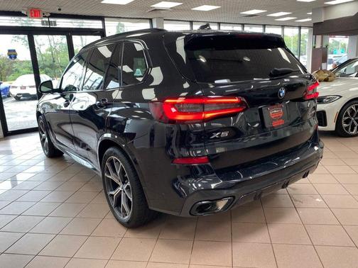 Black Sapphire Metallic 2021 BMW X5 xDrive40i