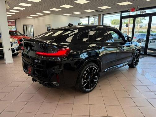 Black Sapphire Metallic 2024 BMW X4 M40i