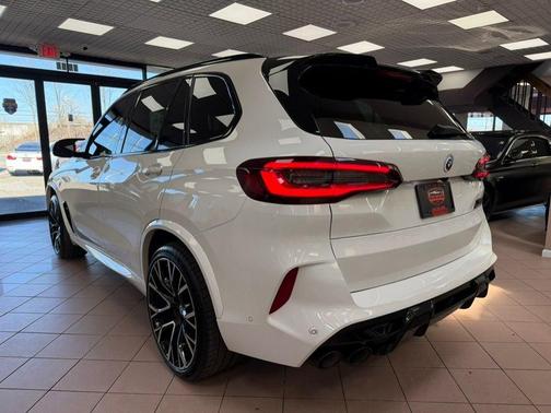 2022 BMW X5 M Base