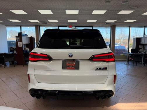 2022 BMW X5 M Base