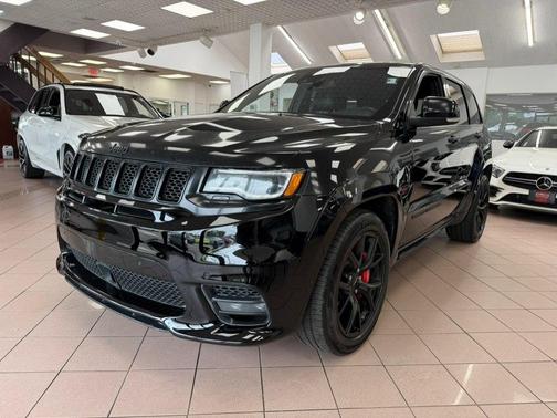Diamond Black Crystal Pearl 2020 Jeep Grand Cherokee SRT