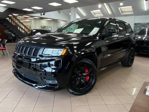 Diamond Black Crystal Pearl 2020 Jeep Grand Cherokee SRT
