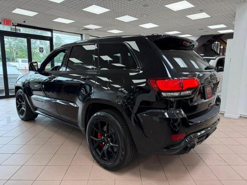 Diamond Black Crystal Pearl 2020 Jeep Grand Cherokee SRT