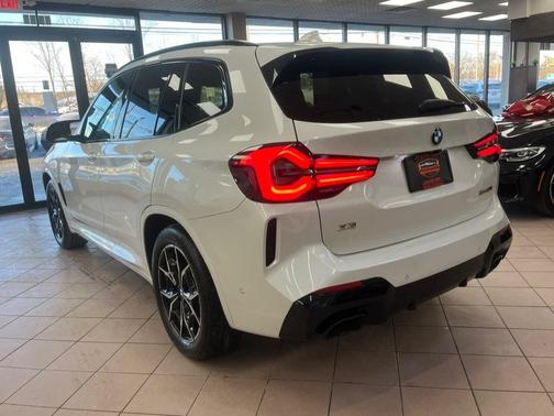 2023 BMW X3 M40i