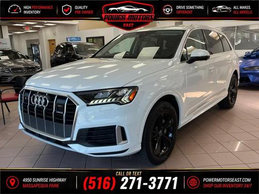 Glacier White Metallic 2024 Audi Q7 45 Premium Plus