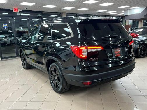 Crystal Black Pearl 2022 Honda Pilot Special Edition