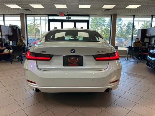 2024 BMW 330 330i xDrive Sedan