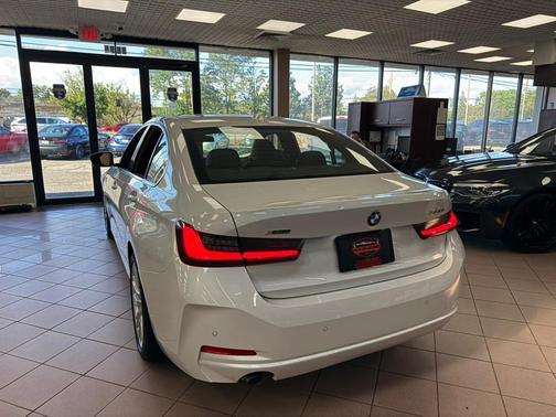 2024 BMW 330 330i xDrive Sedan