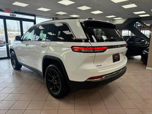 2023 Jeep Grand Cherokee Limited X