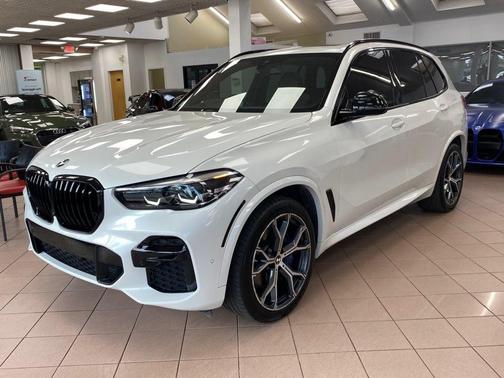 Mineral White Metallic 2022 BMW X5 xDrive40i Sports Activity Vehicle