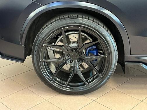 Black Sapphire Metallic 2021 BMW X5 M Base