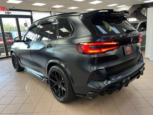 Black Sapphire Metallic 2021 BMW X5 M Base