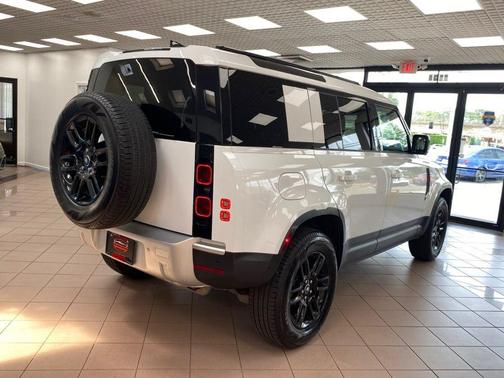 Fuji White 2025 Land Rover Defender 110 P300 S