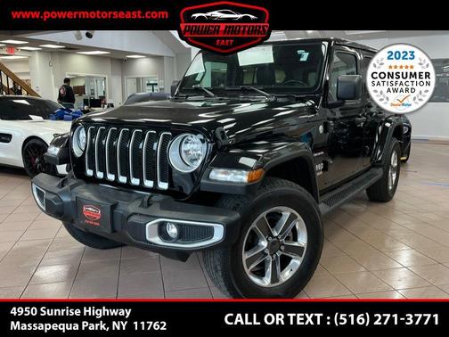 Black Clearcoat 2021 Jeep Wrangler Unlimited Sahara