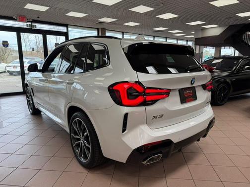 White 2022 BMW X3 xDrive30i