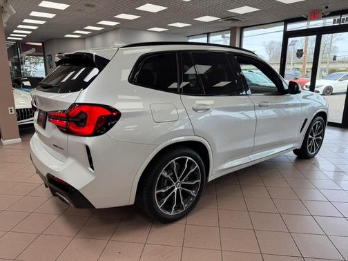 White 2022 BMW X3 xDrive30i