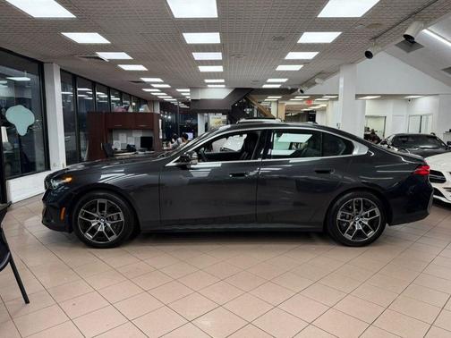 Dark Graphite Metallic 2026 BMW 530 530i xDrive Sedan