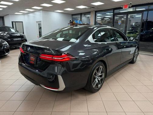 Dark Graphite Metallic 2026 BMW 530 530i xDrive Sedan