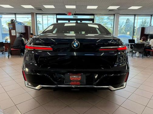 Carbon Black Metallic 2025 BMW 740 740i xDrive Sedan