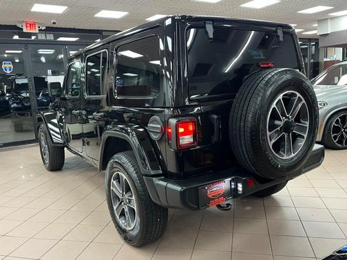 2023 Jeep Wrangler Sahara 4 Door 4x4