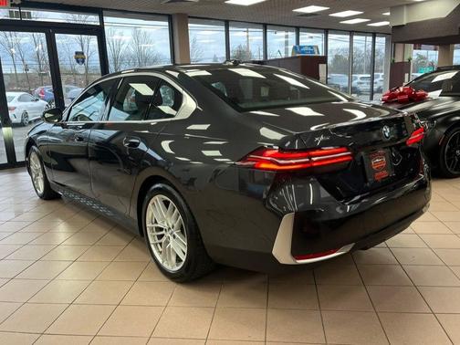 Gray 2025 BMW 530 530i xDrive Sedan